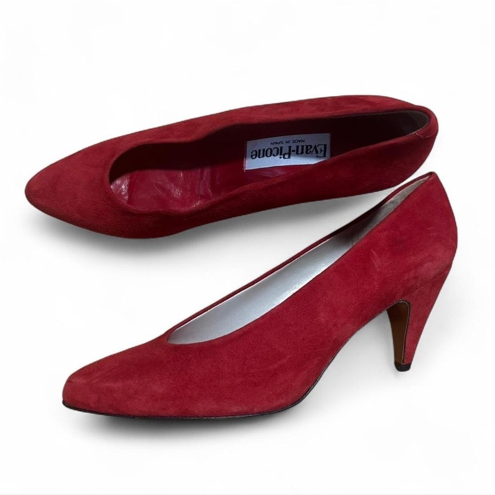 Evan Picone Red Suede Heels